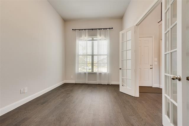 Building Photo - 306 Duxbury Ct