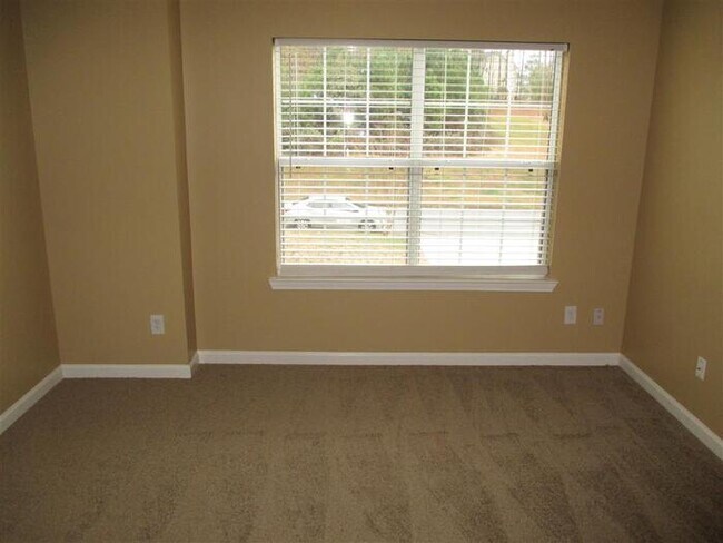 Building Photo - 1050 Trotters Farm Rd