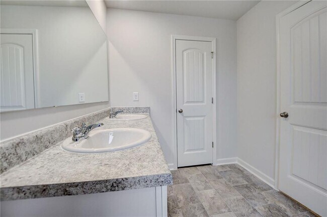 Building Photo - 88 Shadwood Pl
