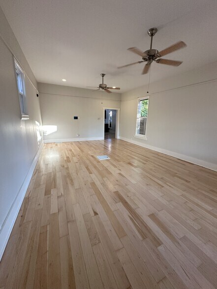 Building Photo - 2818 Welton St