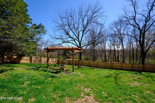 Building Photo - 548 Murray Rd NW