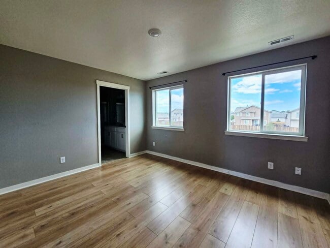 Building Photo - 10116 Castor Dr