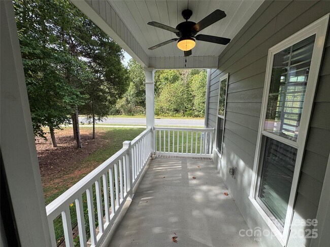 Building Photo - 3011 Waxhaw Crossing Dr