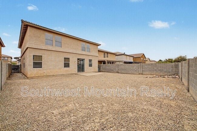 Building Photo - 45556 W Tucker Rd