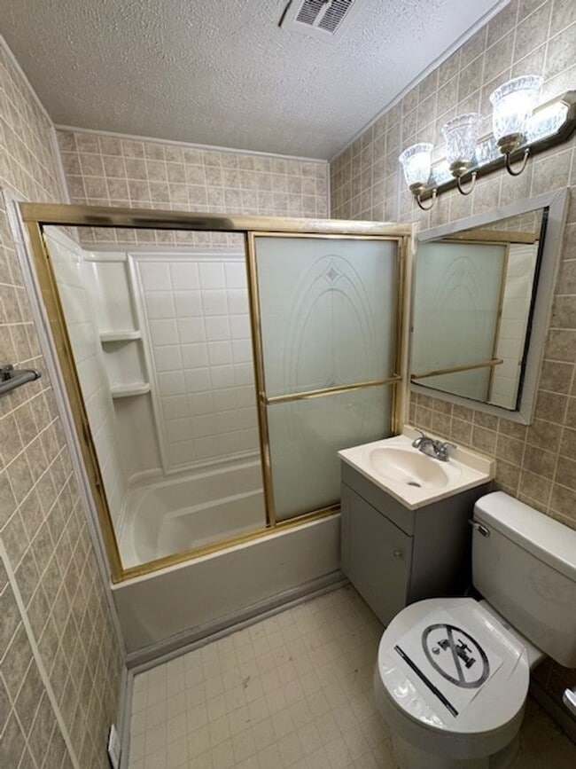 Building Photo - 4602 Oliver St