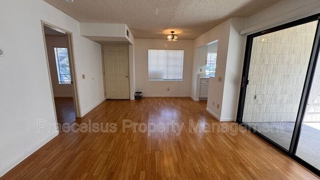 Building Photo - 10935 Summerdale Way