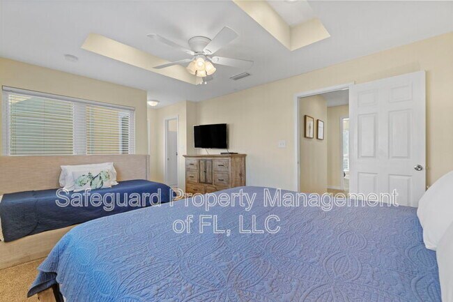Building Photo - 1500 Via De Luna Dr