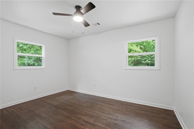 Building Photo - 3270 Belfort Rd SE