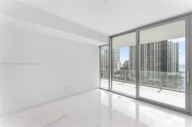 Building Photo - 300 Biscayne Blvd Way