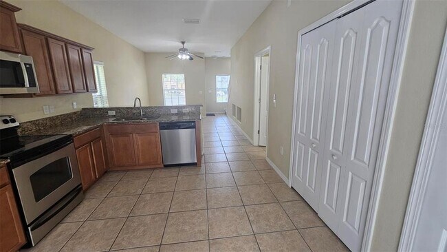 Building Photo - 8548 Gablebend Way