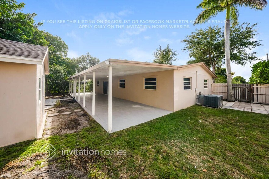 Building Photo - 1612 NW 5th St