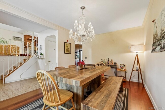 Building Photo - 181 Finmor Dr