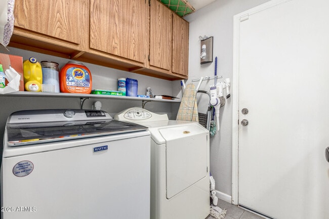 Building Photo - 5210 E Elmwood Cir