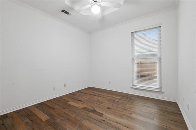 Building Photo - 2413 Oak Brook Dr