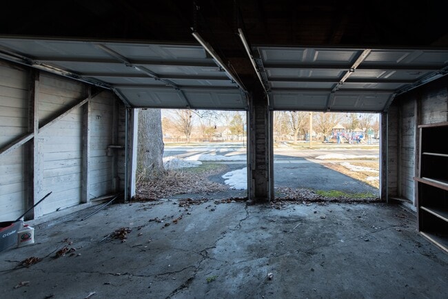 Building Photo - 45 Jackson St