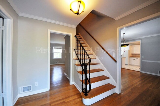 Building Photo - 5614 Chamblee Dunwoody Rd