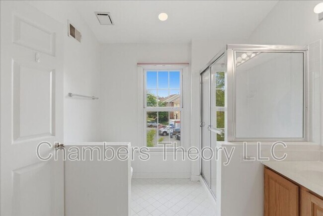 Building Photo - 12328 Quiet Hollow Ct