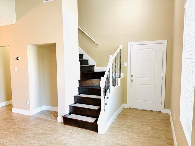Building Photo - 15193 Kimberley Ct