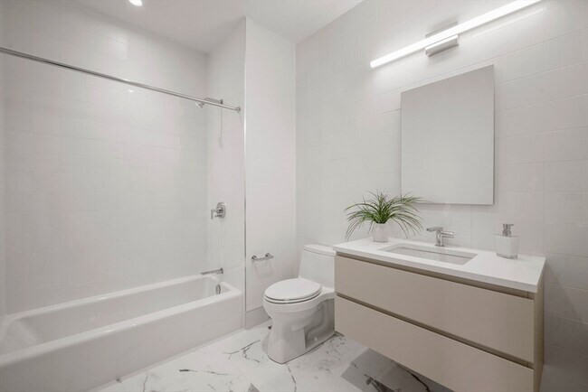 Building Photo - 110 New Sudbury St