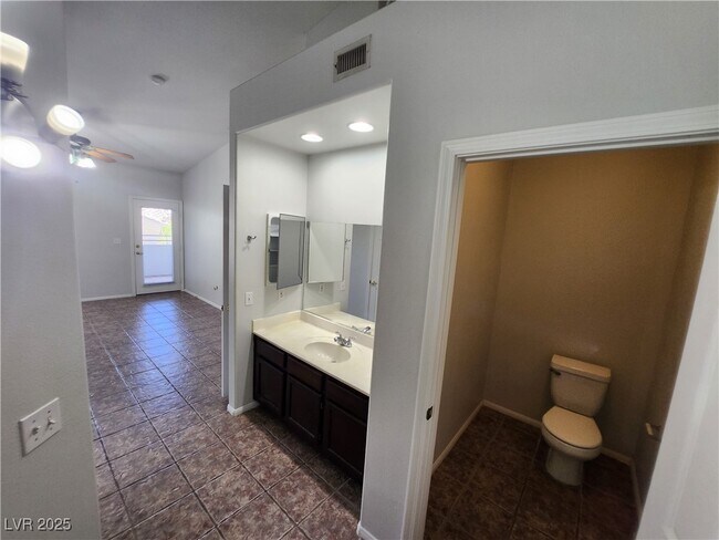 Building Photo - 1500 Ruby Cliffs Ln