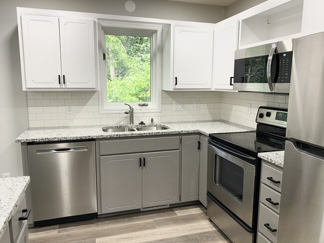 Building Photo - 8553 Baltimore St NE