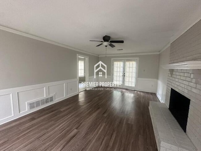 Building Photo - 995 Red Fox Cove