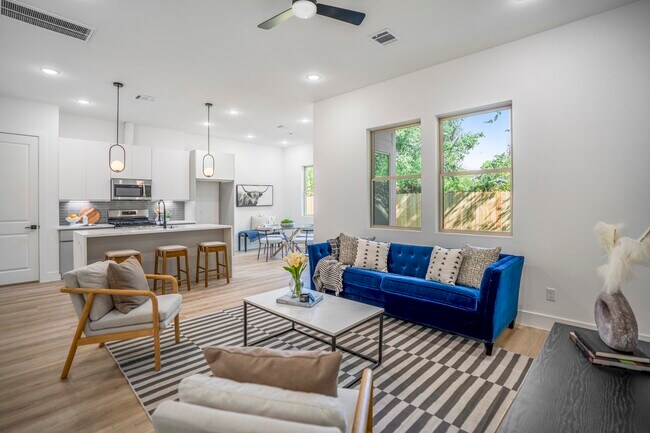 Building Photo - 4201 Oats St