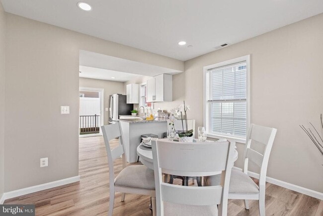 Building Photo - 41573 Church St