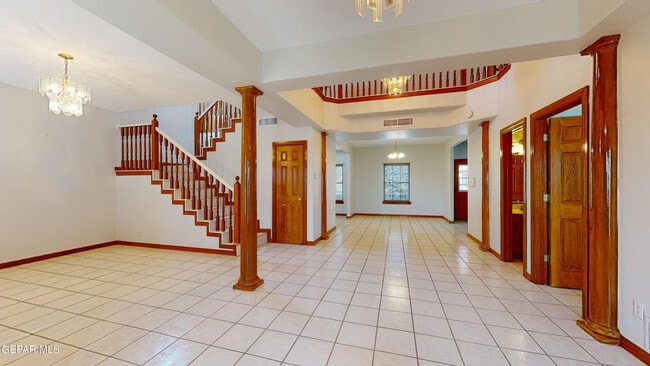 Building Photo - 9033 Leo St