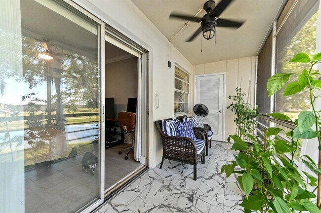 Building Photo - 279 Normandy Ln
