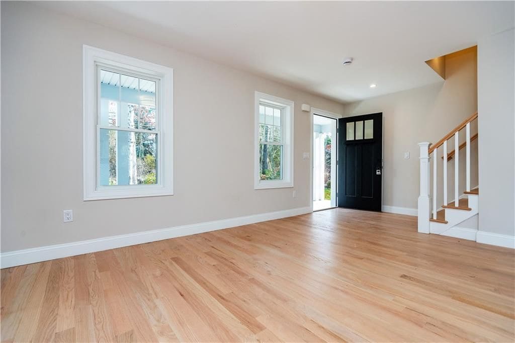 Building Photo - 1810 Kingstown Rd