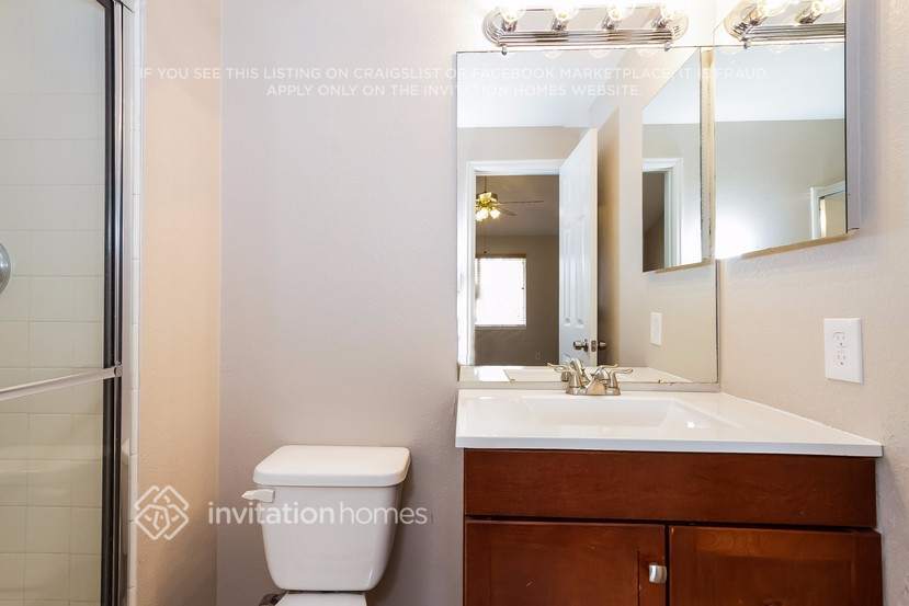 Building Photo - 5388 E 129th Ave