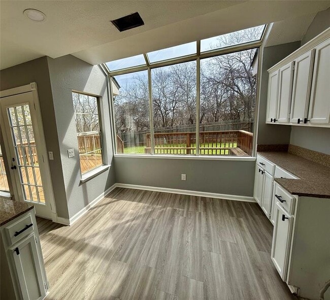 Building Photo - 2905 Six Gun Trail