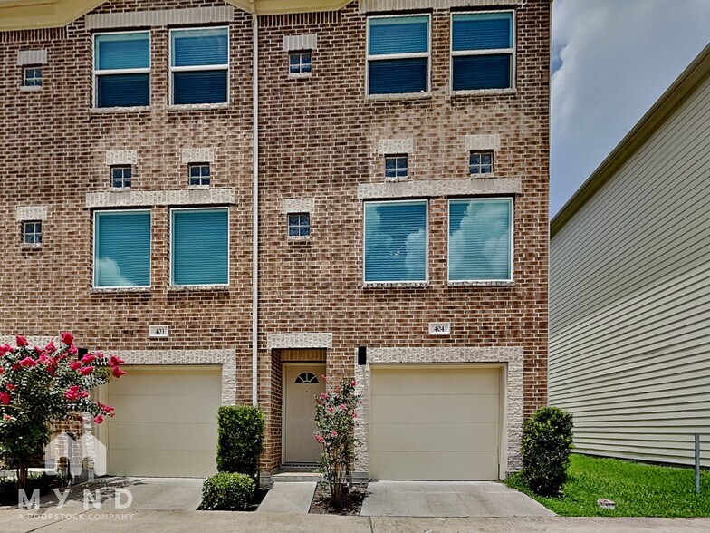 Primary Photo - 8705 Bryam St