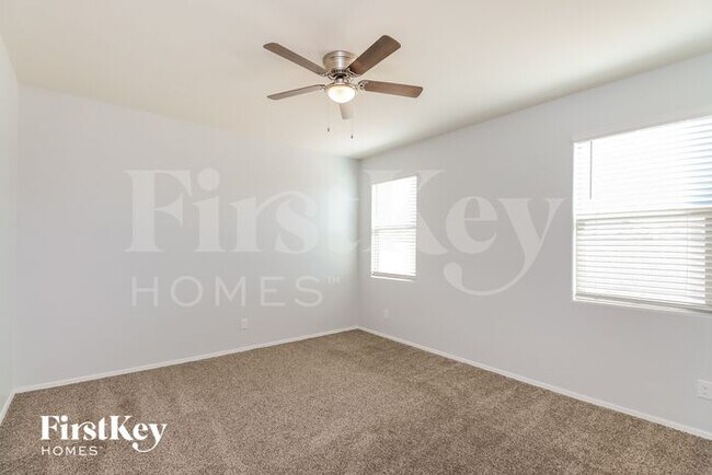 Building Photo - 11547 E Marigold Ln