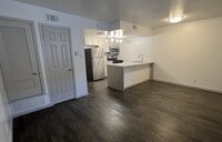 Building Photo - 515 Shoal Creek Blvd