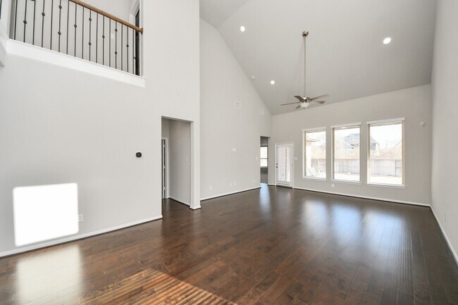 Building Photo - 1930 Waters Branch Dr