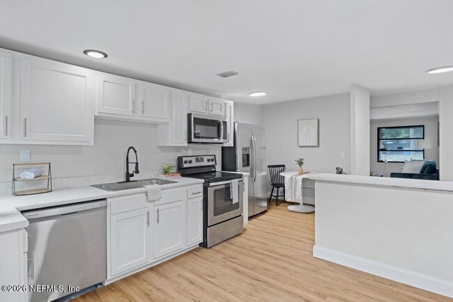 Building Photo - 1012 Beckner Ave