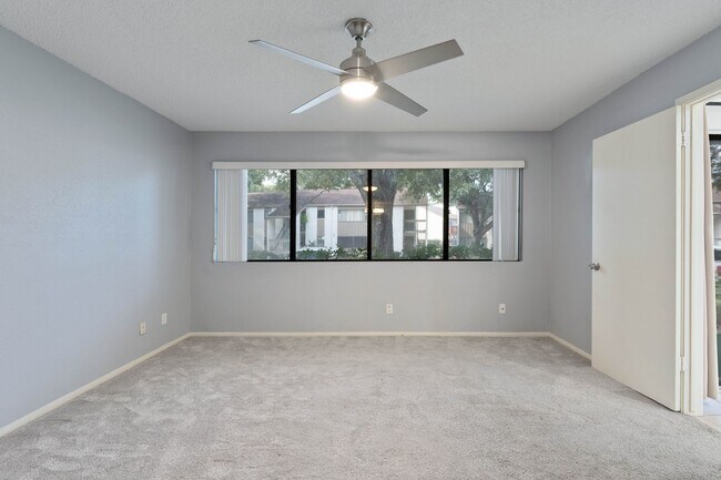 Building Photo - 12100 Melville Dr