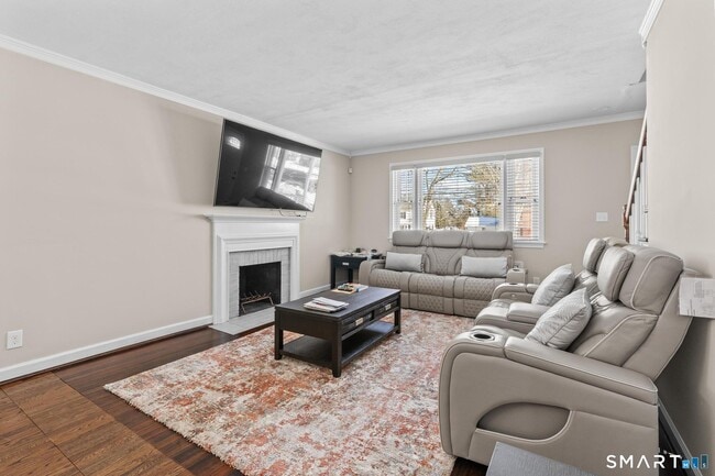 Building Photo - 159 Ridgewood Rd