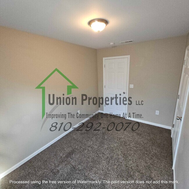 Building Photo - 4205 Vine St