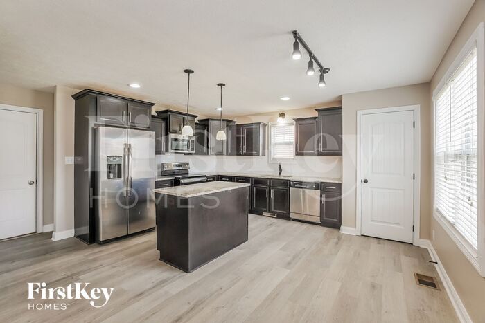 Building Photo - 3765 Windhaven Dr