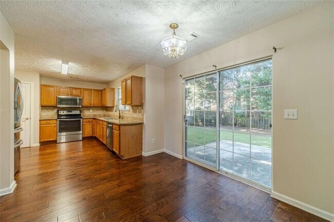 Building Photo - 934 Dominion Walk Dr SW