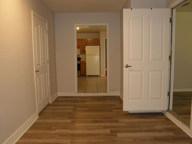 Building Photo - Multi Generation Rental Home centrally located in Spring Hill