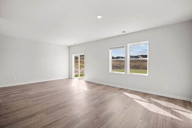 Building Photo - Move-in Specials Available! Beautiful New Construction!