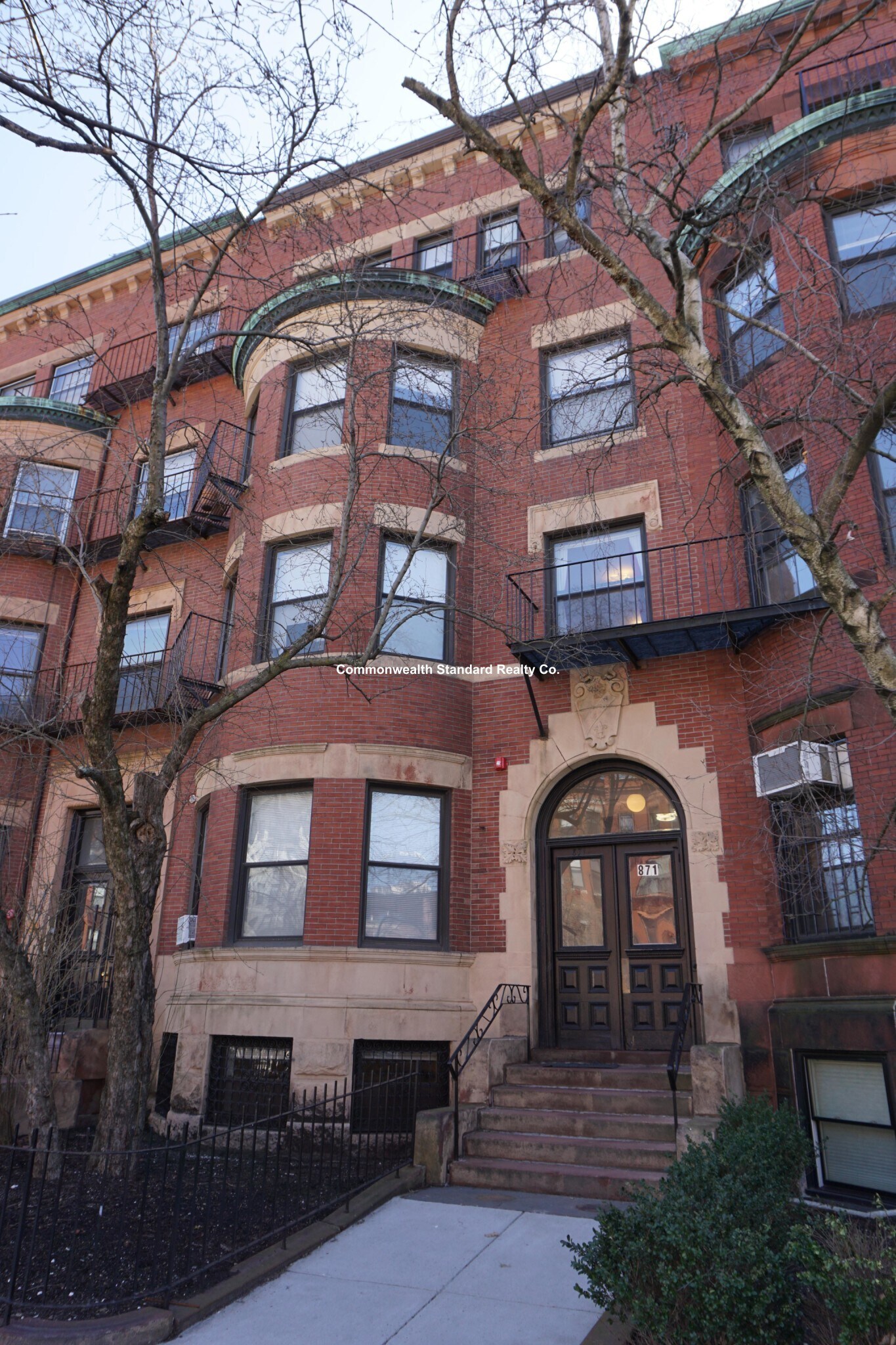 Building Photo - 871 Beacon St