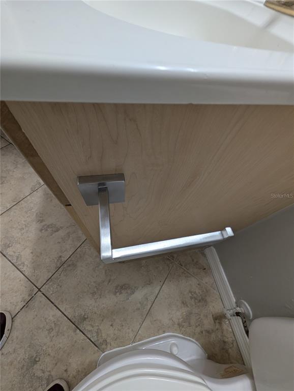 Building Photo - 5989 Village Cir S