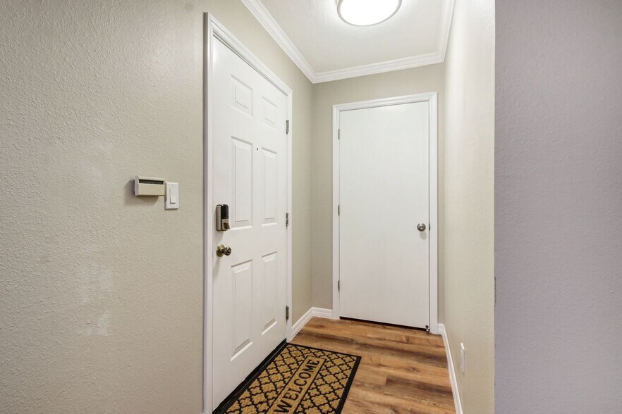 Building Photo - 7701 Timberlin Park Blvd