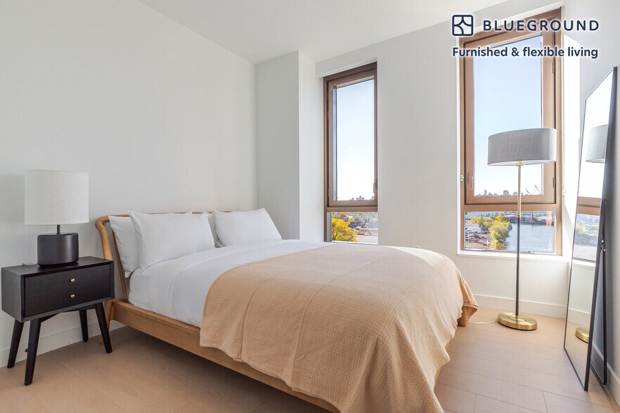 Building Photo - 478 Kent Ave