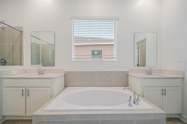 Building Photo - 4068 Eastminster Rd